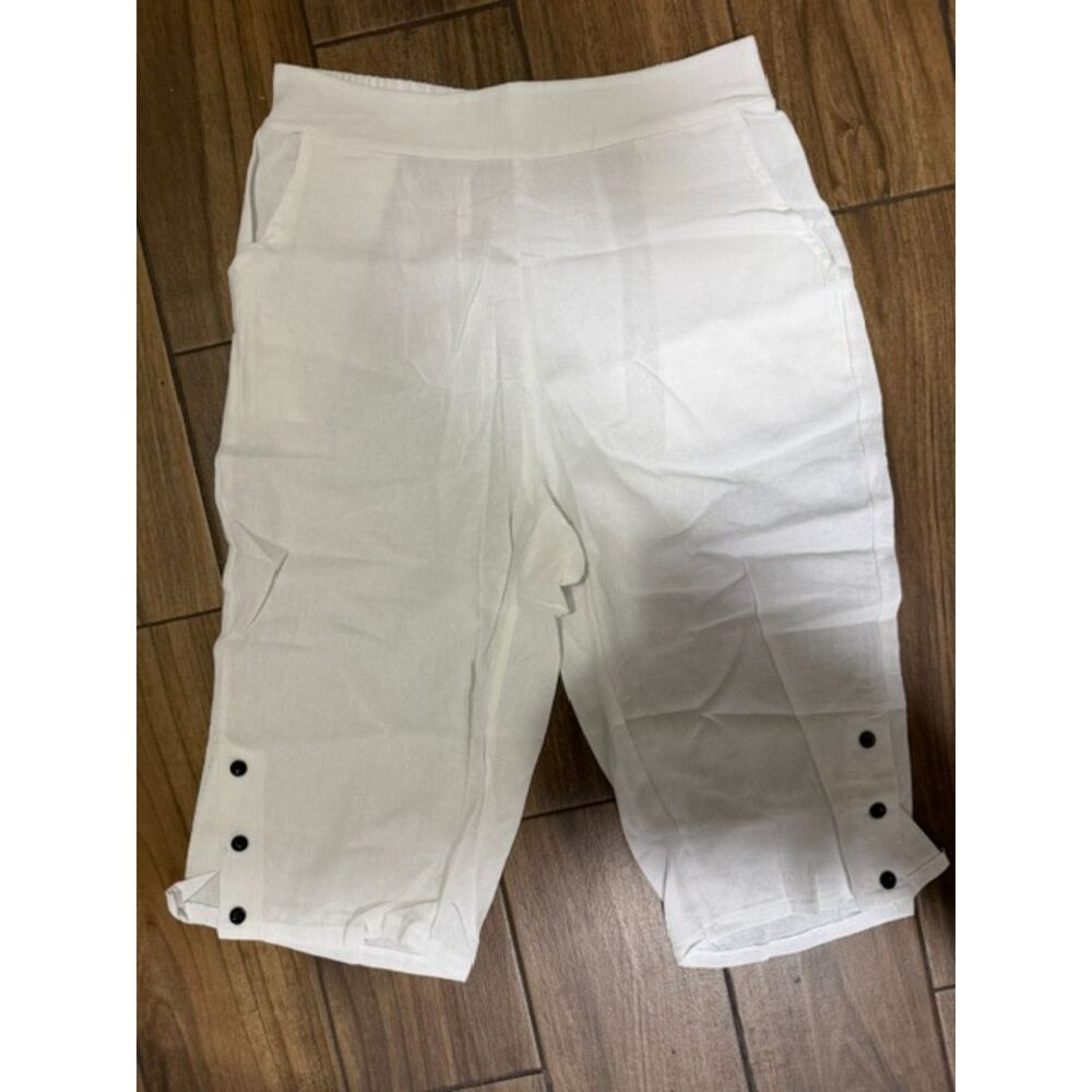 women's white capri pants size small white button hem